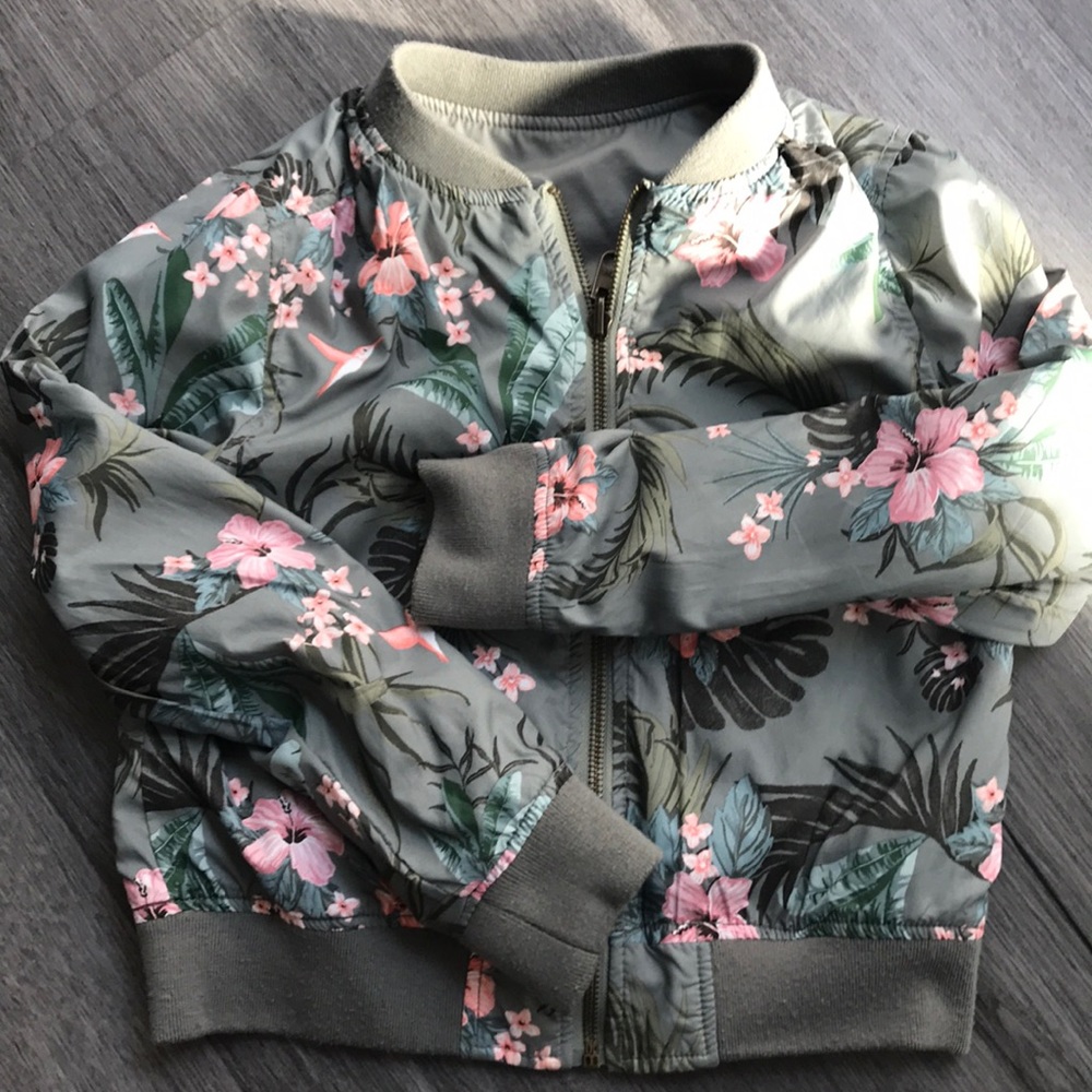 Girl’s jacket - Picture 4 of 5